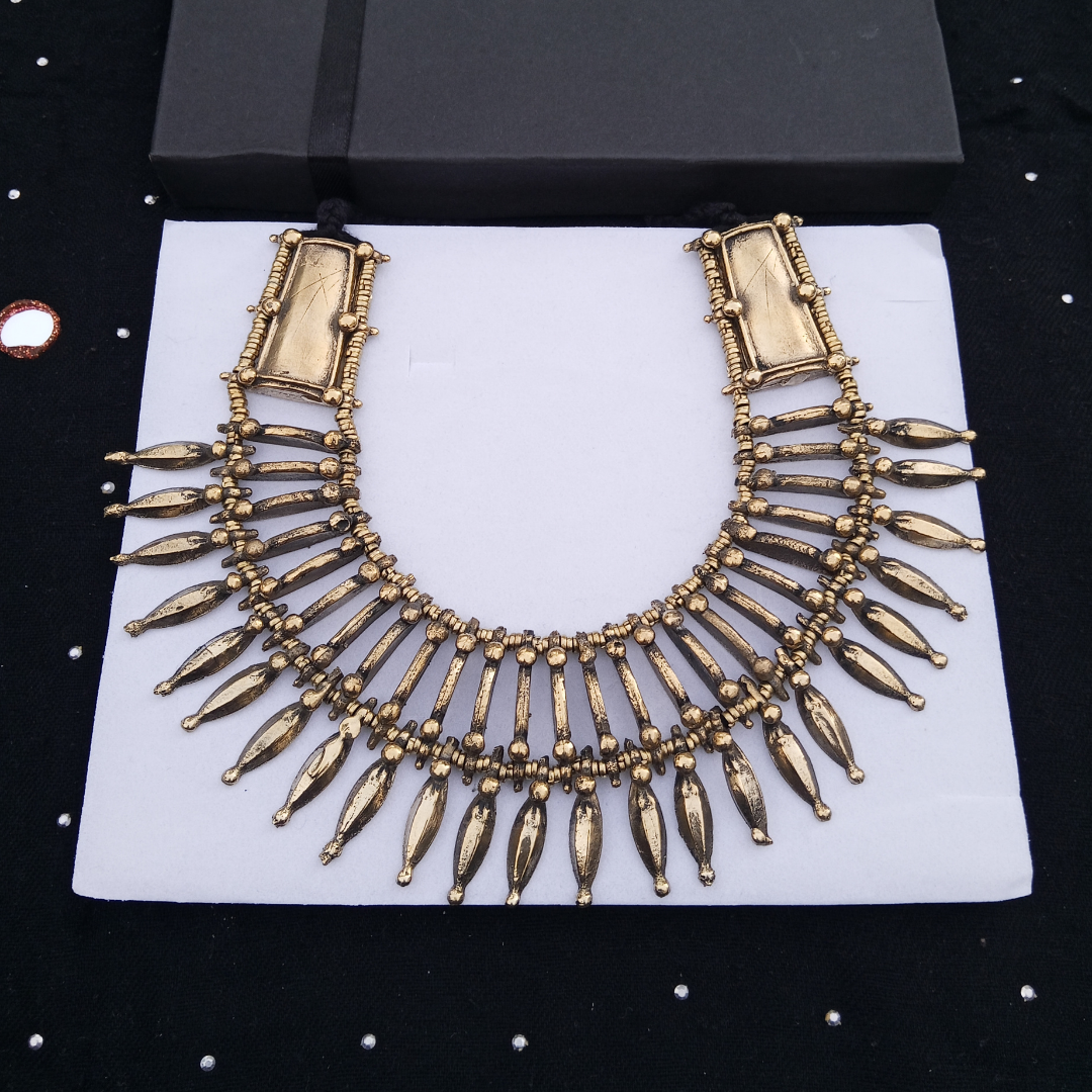 Silsila shine Choker