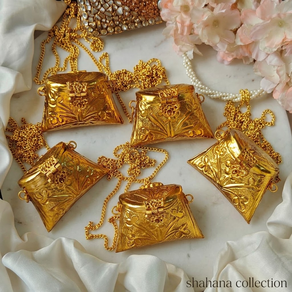 Shahana Gulkari Mini Clutch