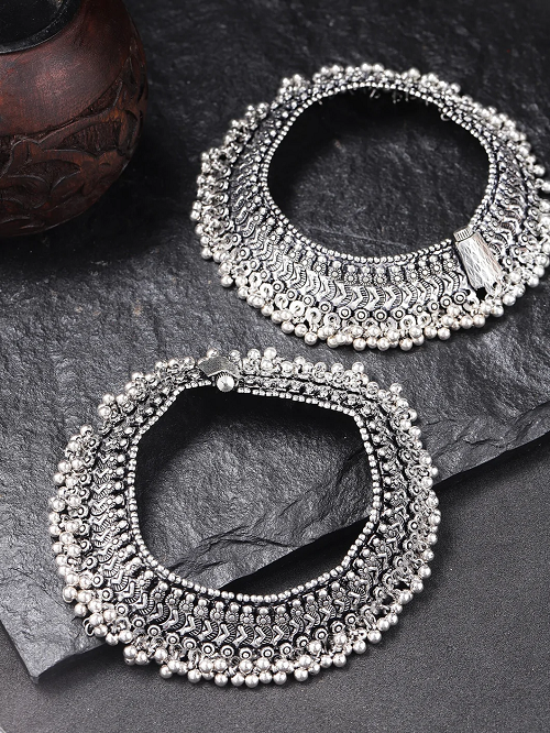 Chandni Pazaib Pair