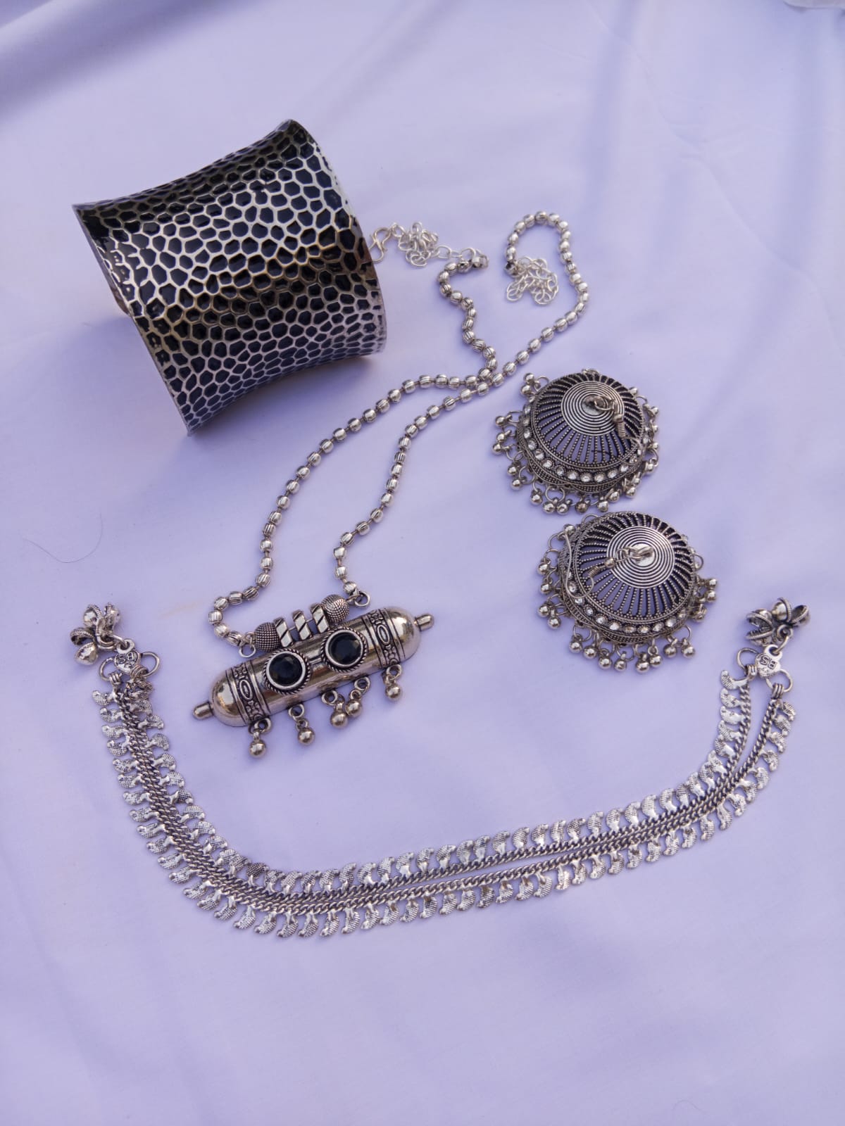 Oxidized jewellery