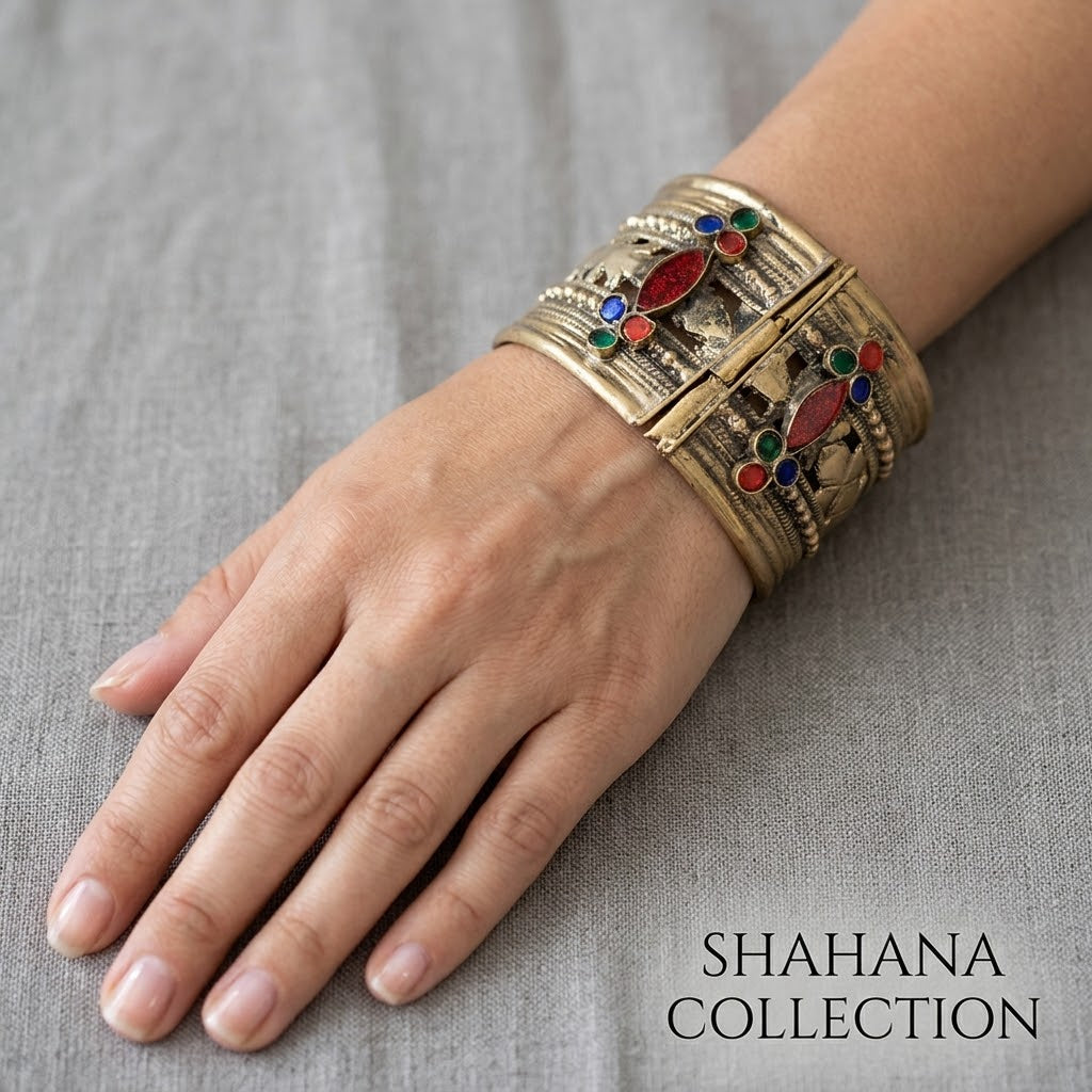 Vintage hand cuff openable pin Lock