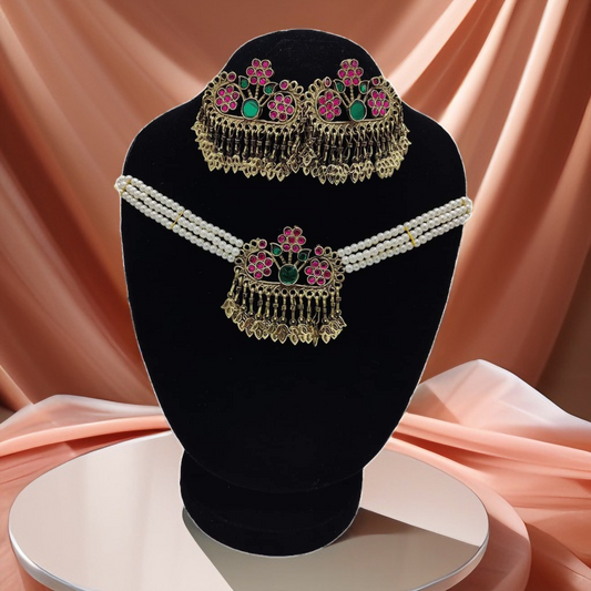 Phool pankhry Chokar with studs