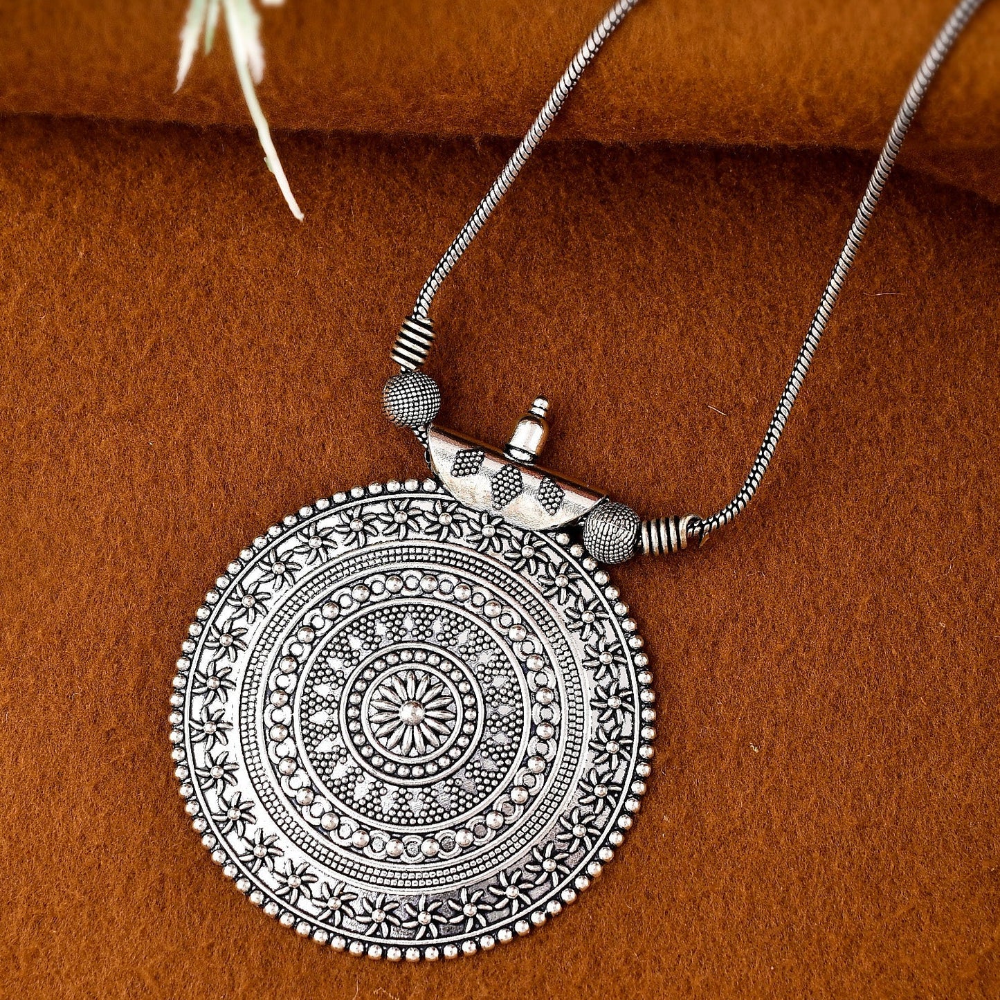 Silver Round Pandent