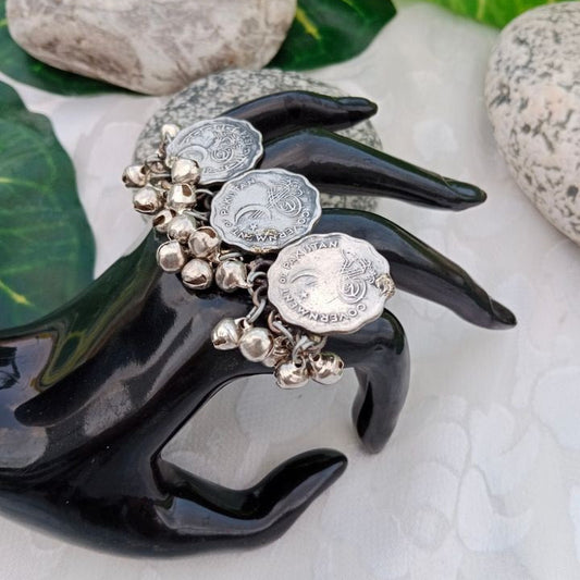 3 Coins Ring