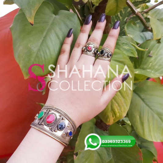 Multi hand cuff pair