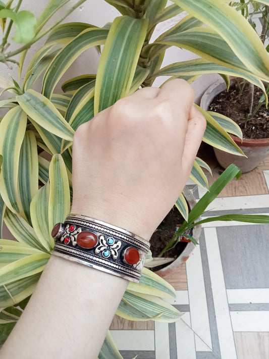 Aqeeq Hand Cuff pair