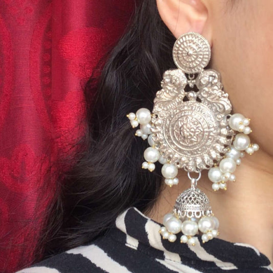 Heavy jhumka's