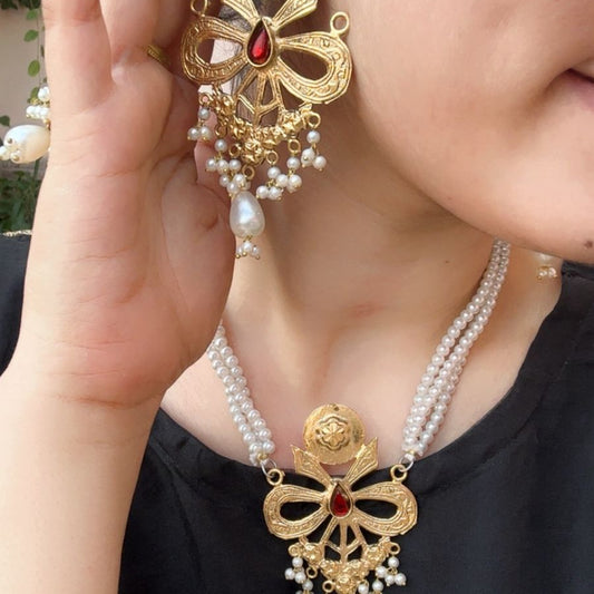 Ribbon Choker Studs and Ring Set