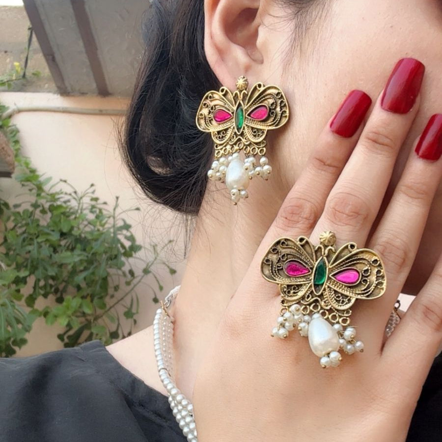 Butterfly Choker Set