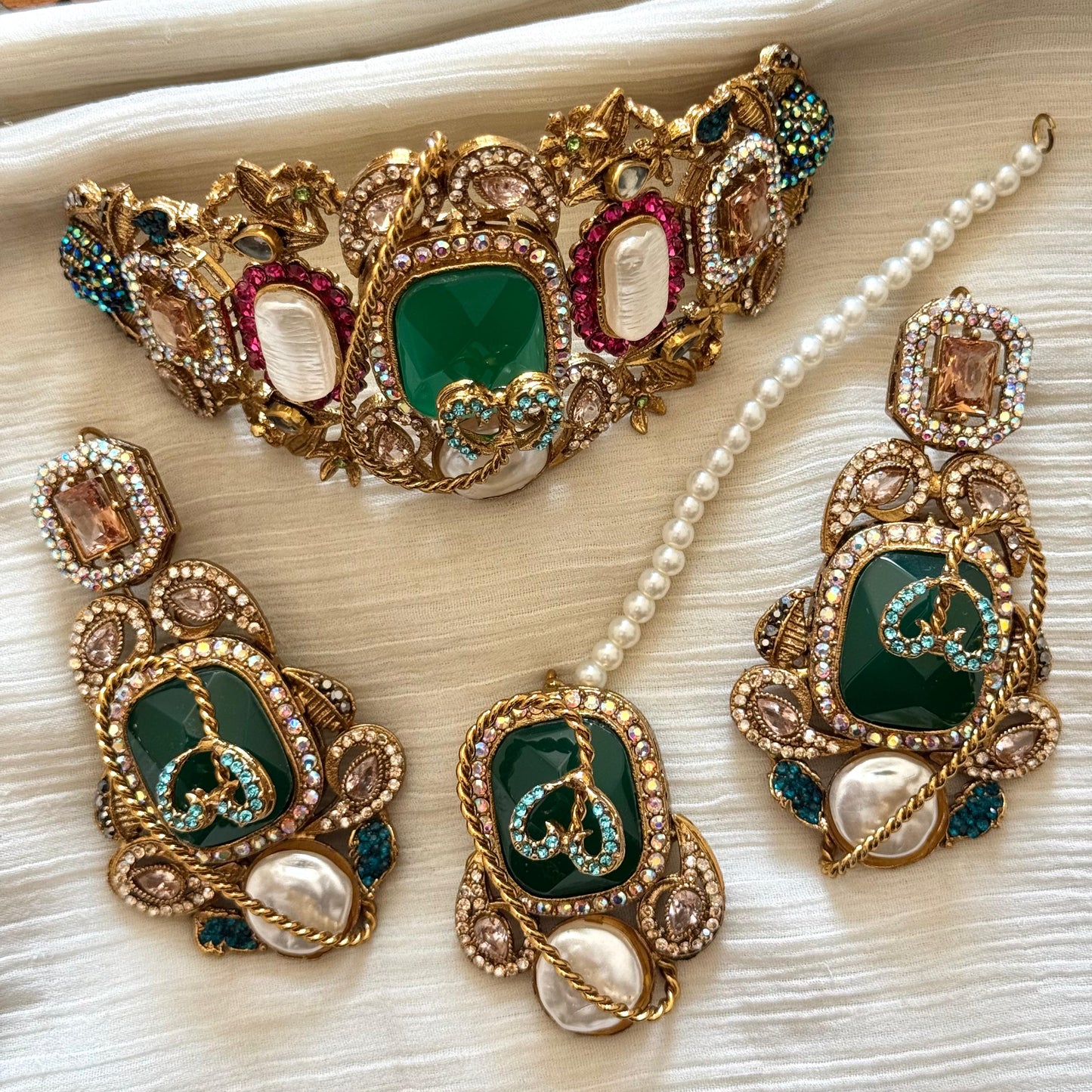 Hurrem Colourful Hand Made Turkish Set