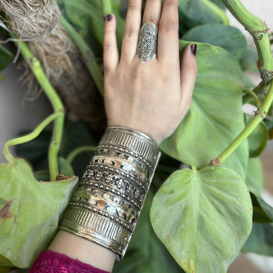 Brasslock Cuffs with Ring