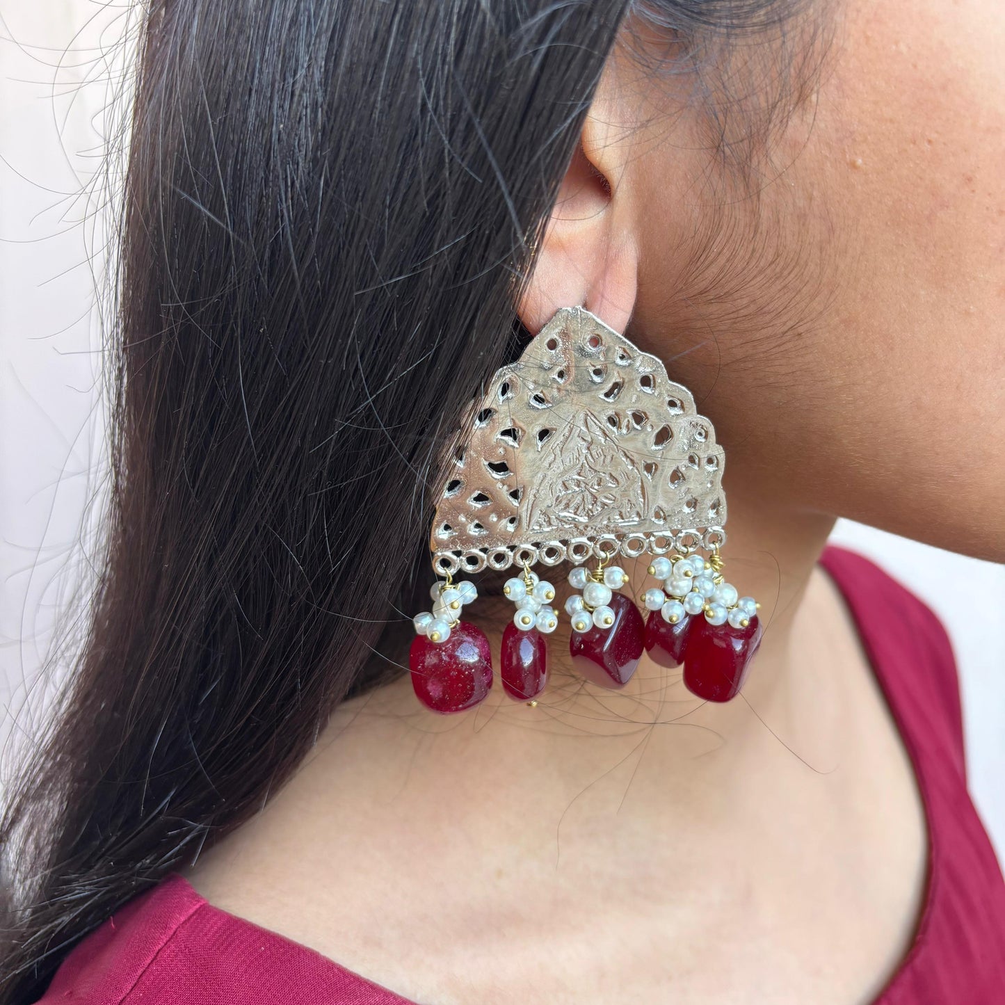 Semi Precious Stones Silver Choker and stud's