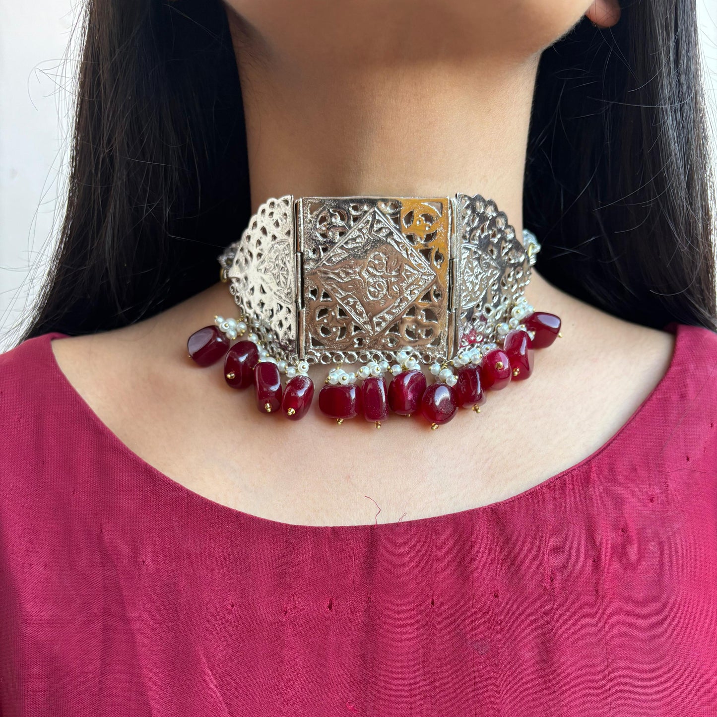 Semi Precious Stones Silver Choker and stud's