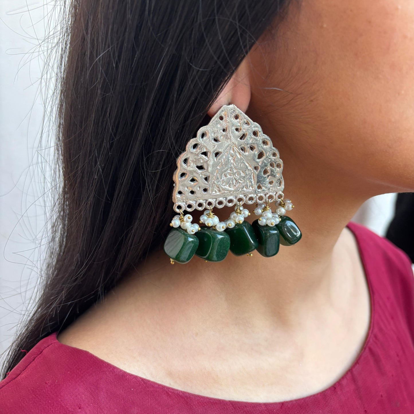 Semi Precious Stones Silver Choker and stud's