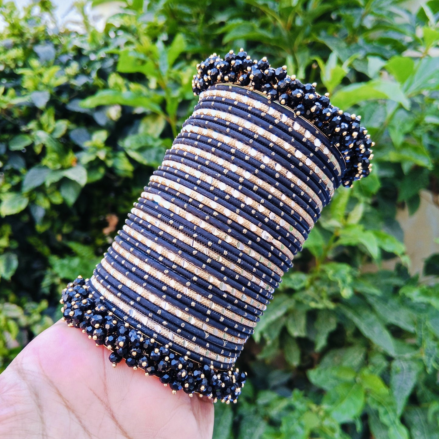 Gajra Kangun with Metal Bangles
