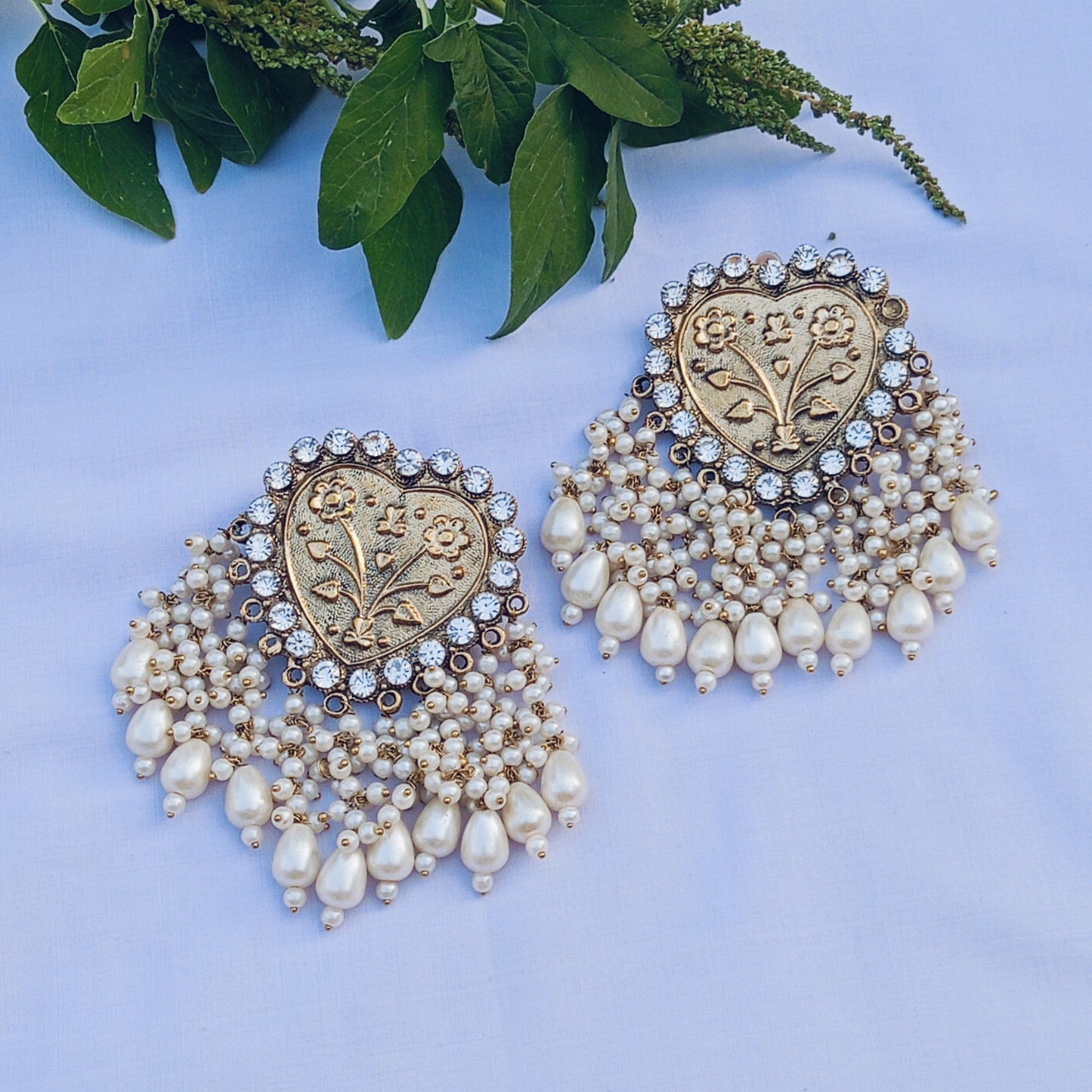 Heart Earrings with diamonds