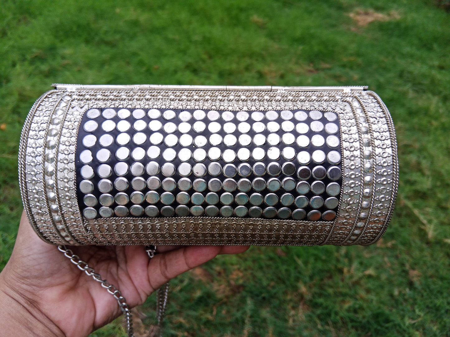Dhool Style Clutch