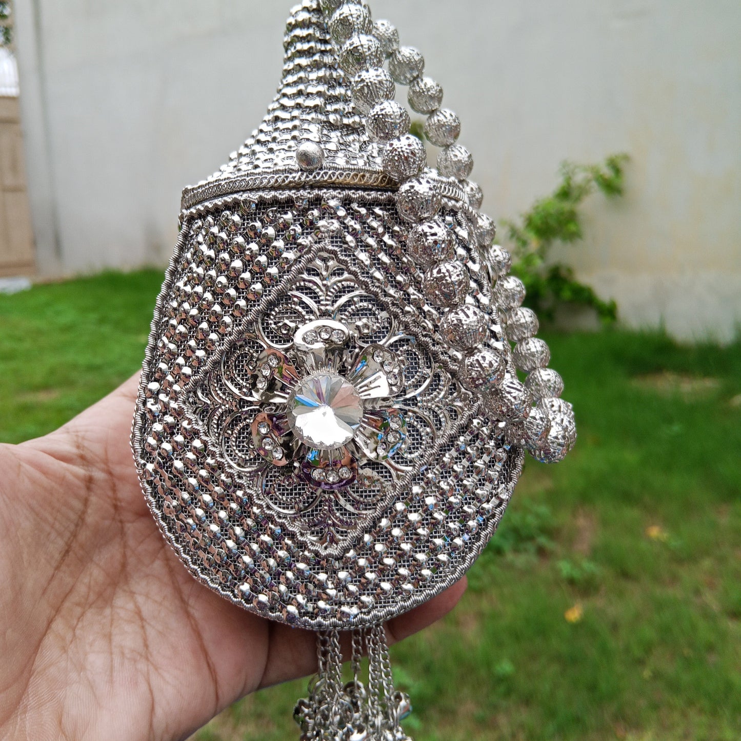 Potli Metal Clutch