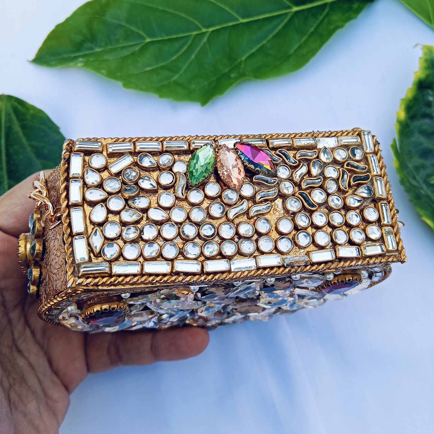 Sheesh Mehal Kundun Metal Clutch
