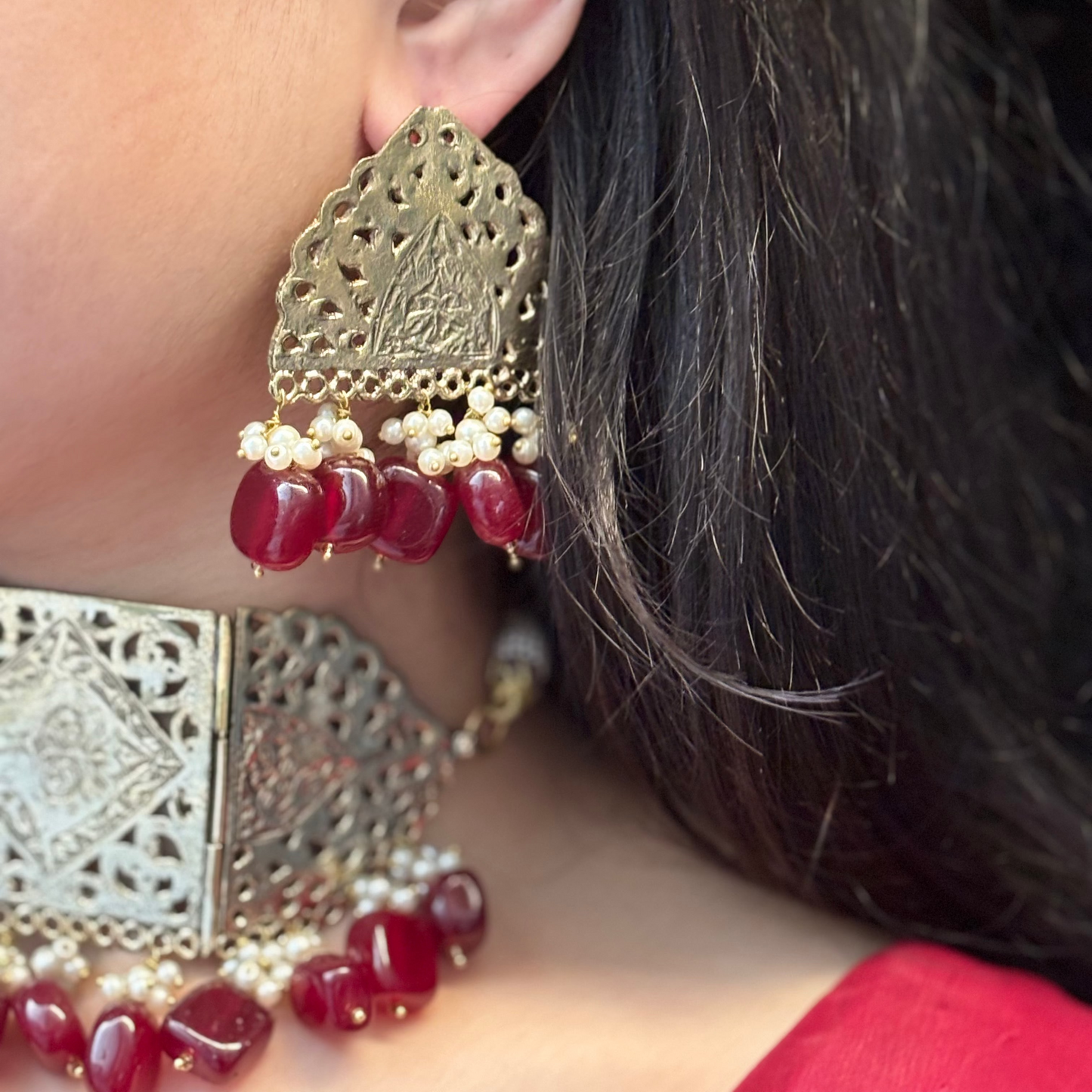Semi Precious Stones Chokar and Studs