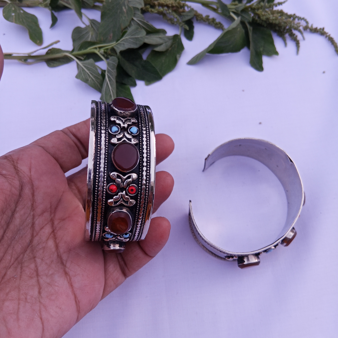 Aqeeq Hand Cuff pair