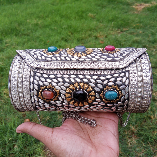 Dhool Style Clutch