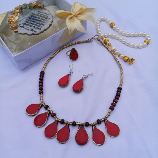 Tear drop style Necklace Set