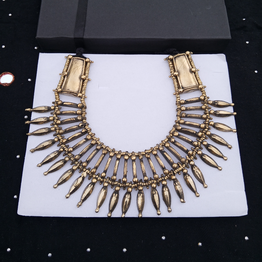 Silsila shine Choker