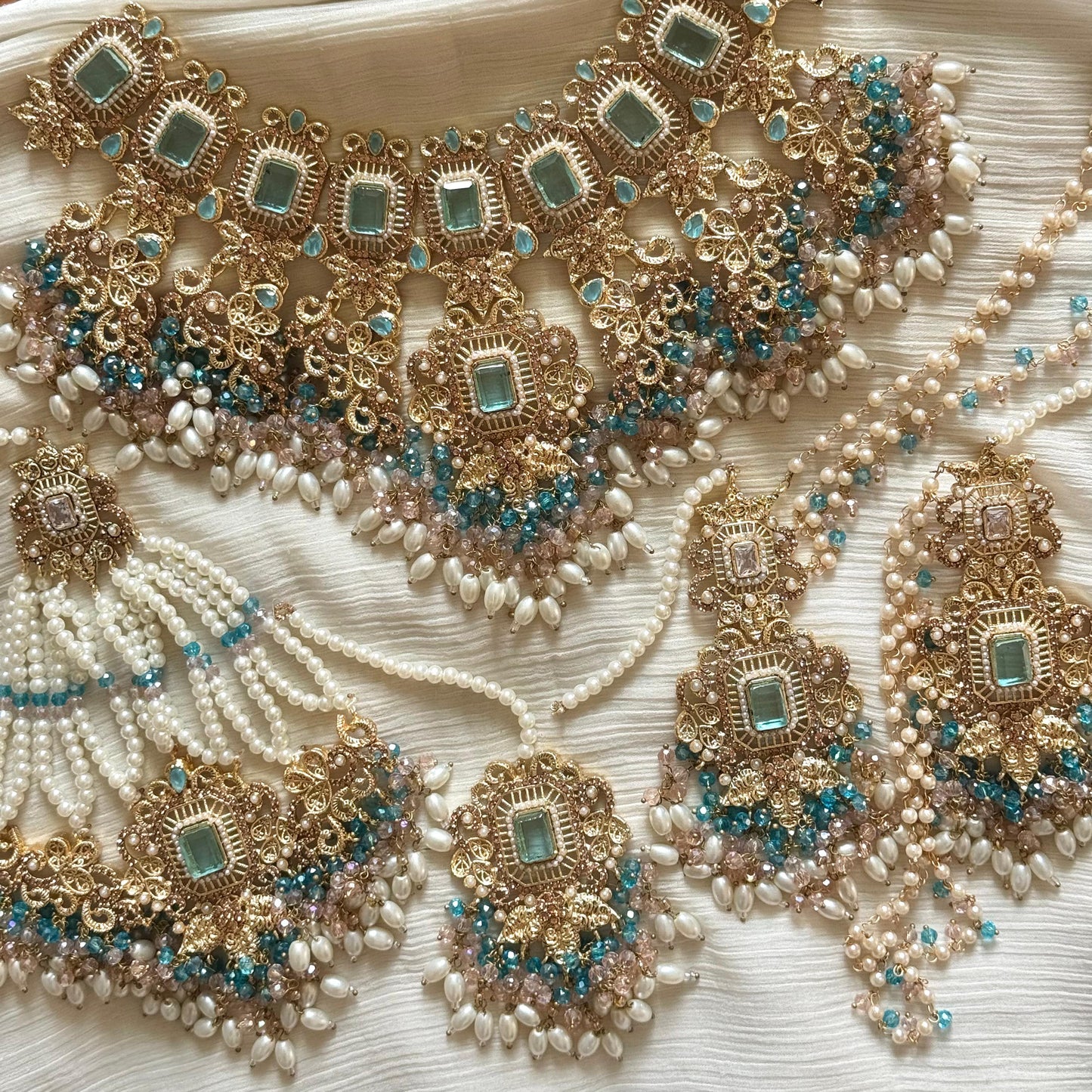Dhanak Bridal Set
