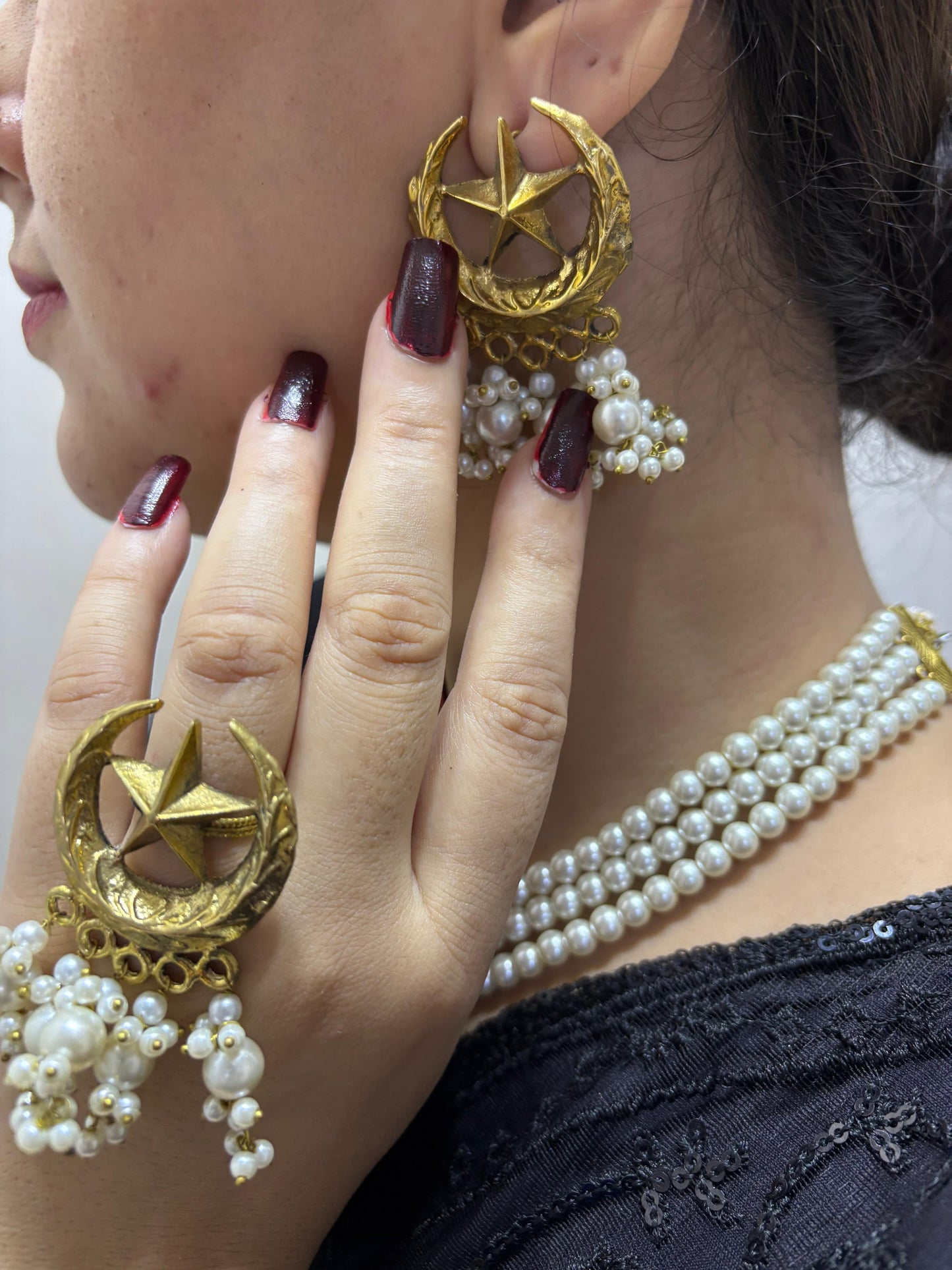 Zeenat Chand Pearls Set