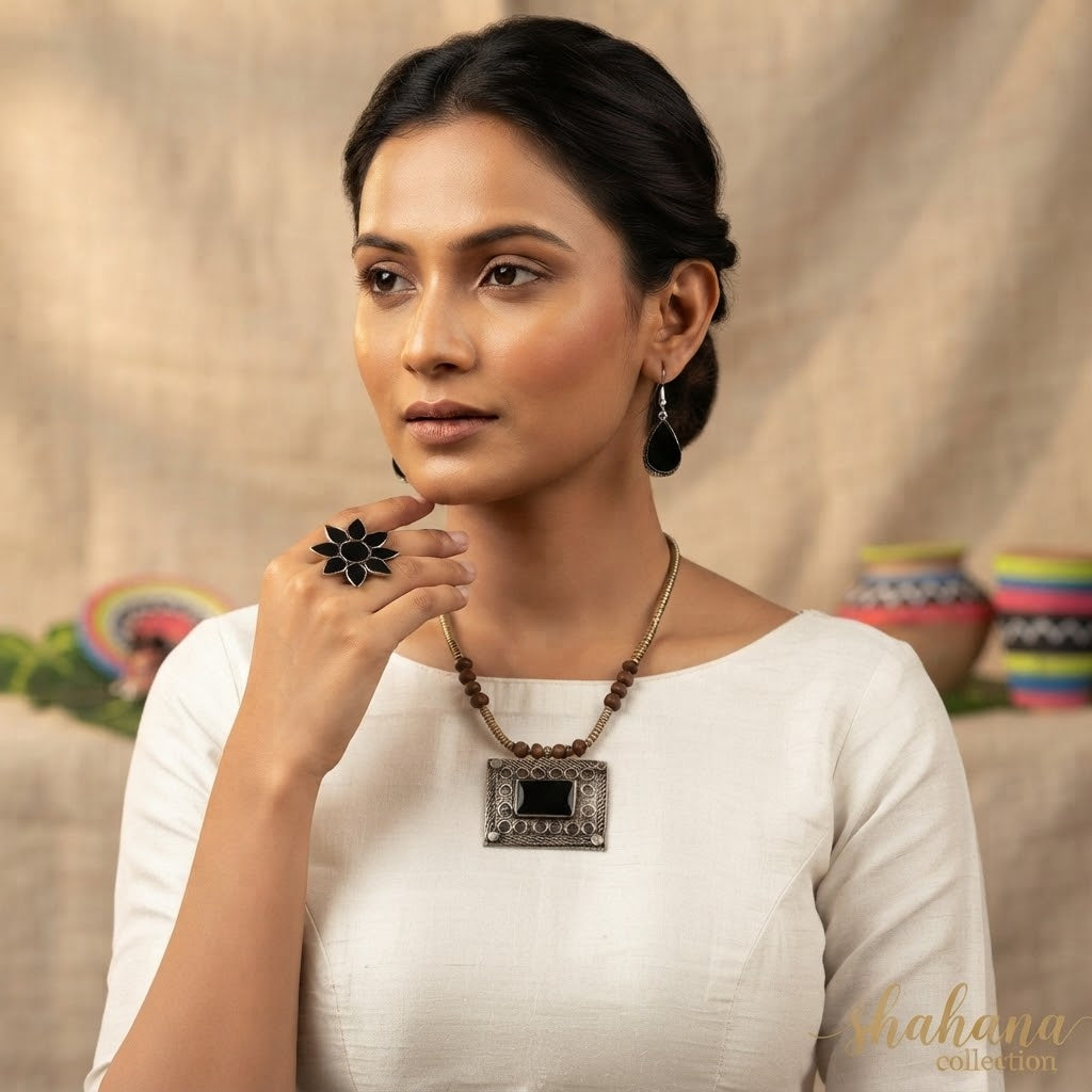 Taveez Pendent Set