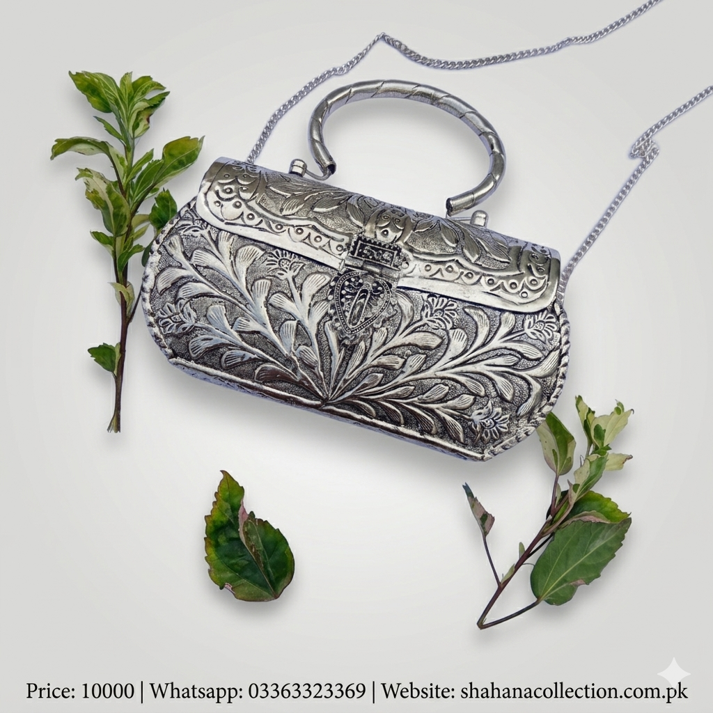 Vintage Style Clutch Round Shape
