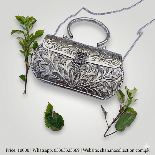 Vintage Style Clutch Round Shape