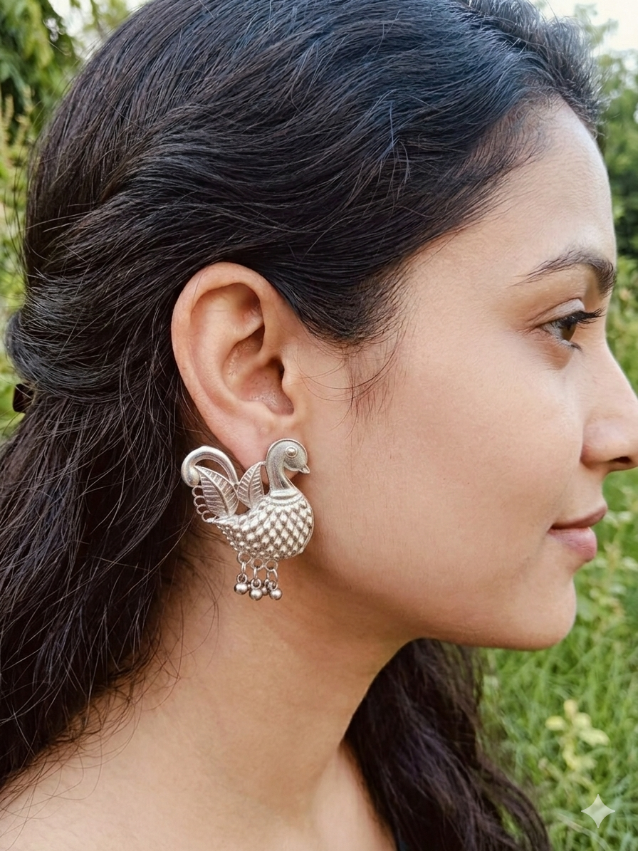 Silver bird studs