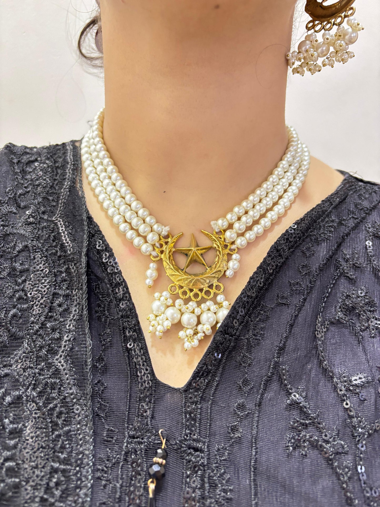 Zeenat Chand Pearls Set