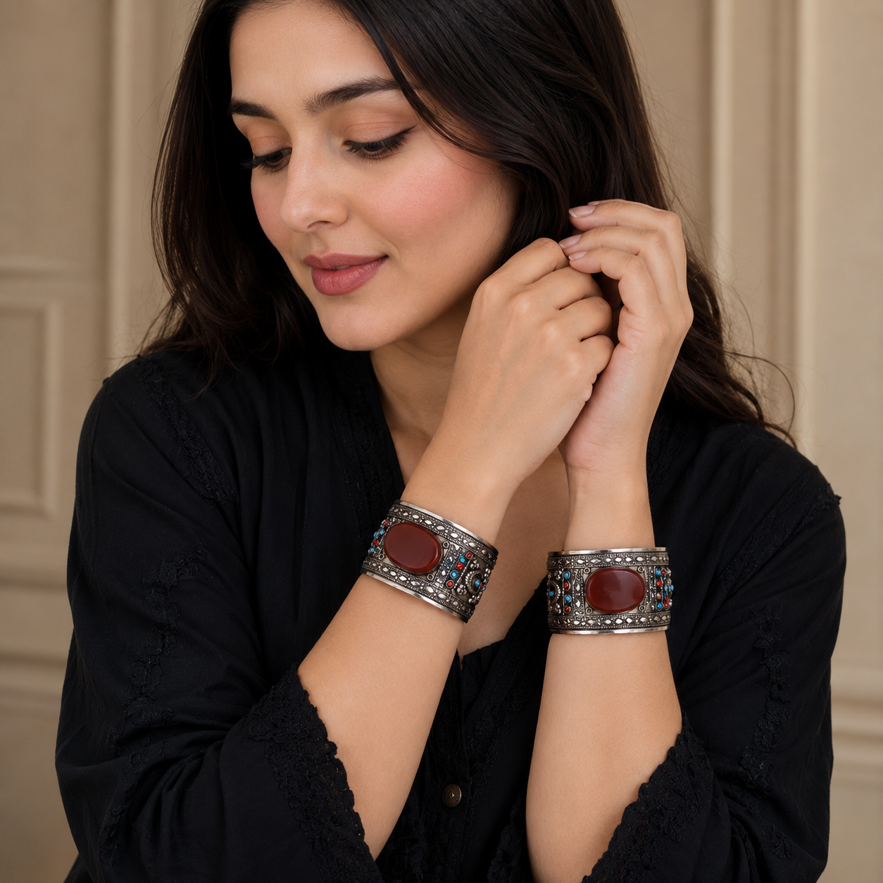 Cocoa Aqeeq Cuff pair