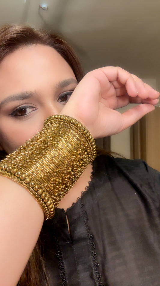 Moti Bangle Set